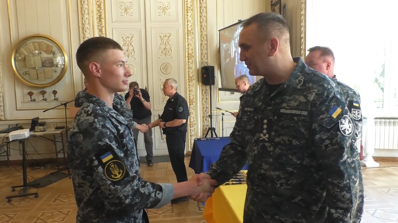 11-й випуск офіцерів з Інституту ВМС НУ ОМА в Одесі та ювілейний 30-й з Дня незалежності України