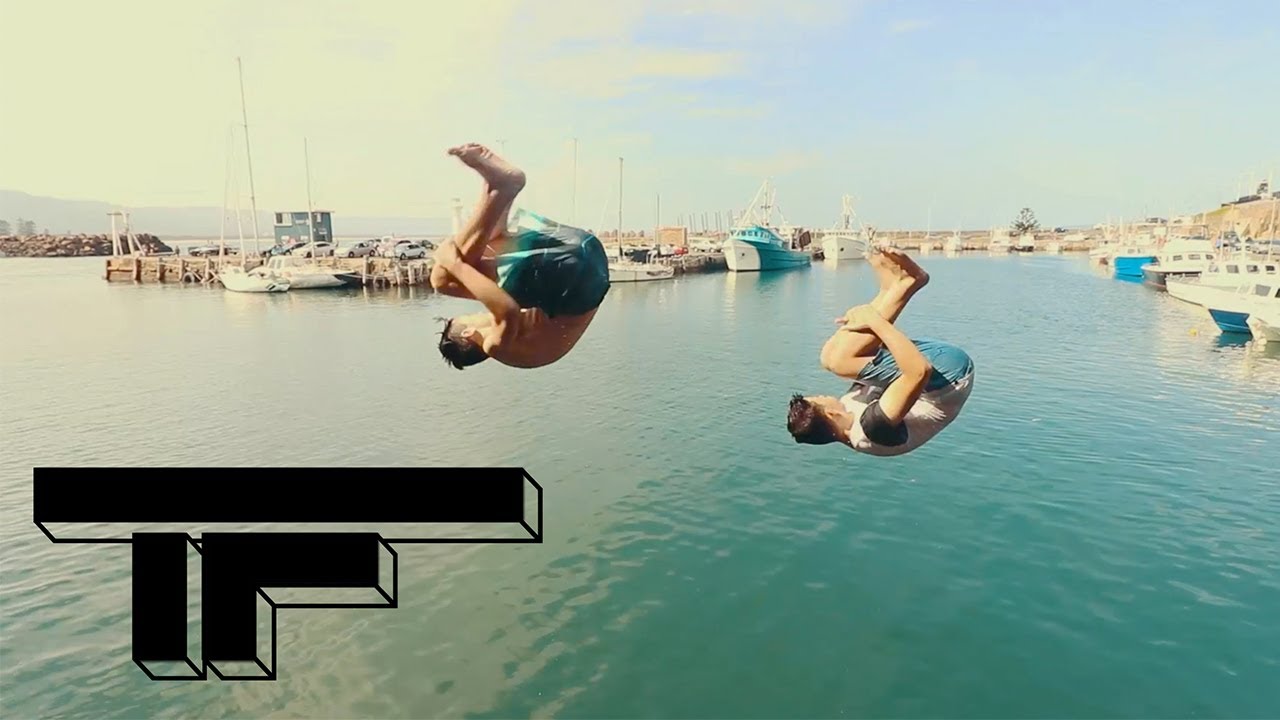 TILT SPLASHDIVING