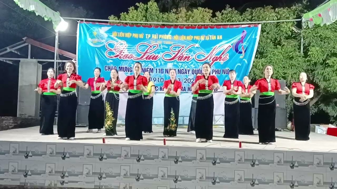 Giáo lưu mùng 8/3/2026 đội dân vũ thôn 4 vạn Phúc Ninh Giang Hải Dương 