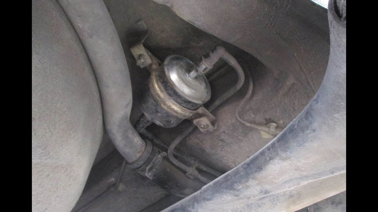 Como cambiar filtro de gasolina de VW Pointer 08/ Gol 08