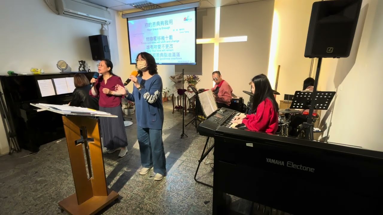 2026.02.15敬拜詩歌（1.坐在寶座上聖潔羔羊 2.獻上讚美祭 3.新的異象新的方向 4.祢的恩典夠我用 5.我的心你要稱頌耶和華）