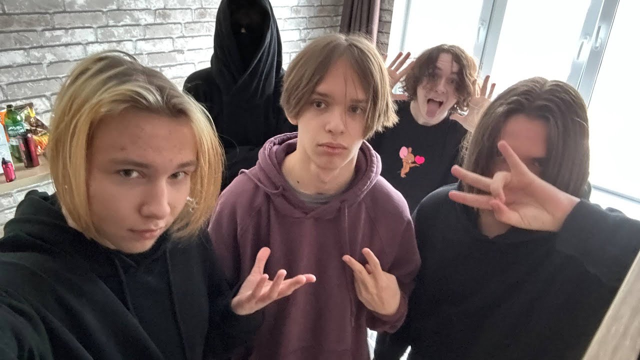 ЛУЧШИЙ СТРИМ (feat. A6, JustBloody, yoyka, ggero and R)