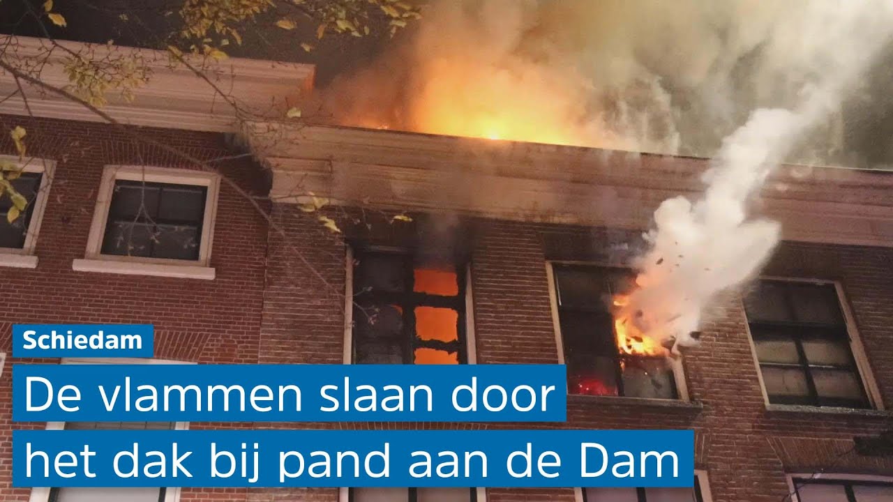 UITSLAANDE BRAND aan een pand in Schiedam
