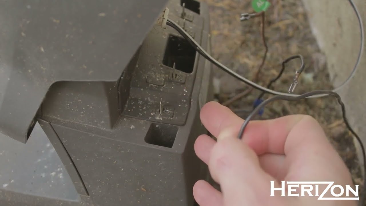 Finding a cable break in Husqvarna Automower robotic lawnmower boundary wire using a MW/AM radio