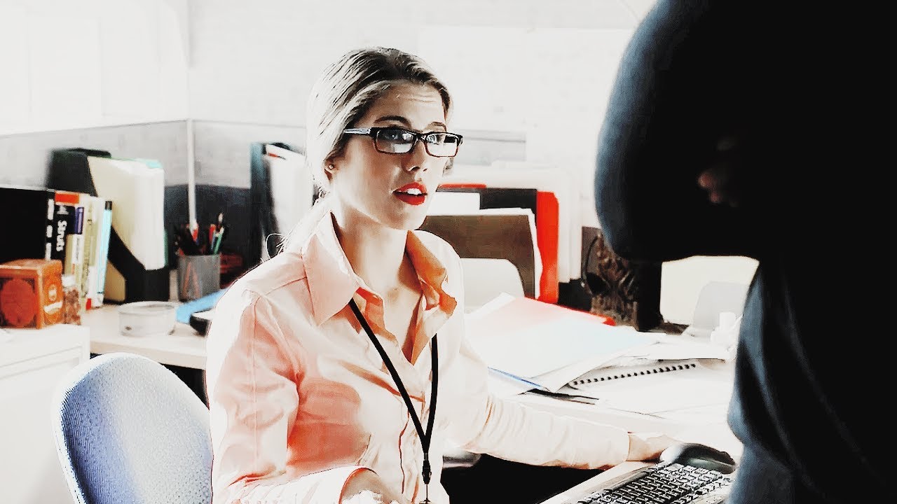 Oliver e Felicity | 1x03 - 1x12 (Dublado)