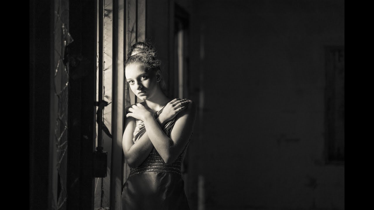 Portraits Using Rembrandt Lighting with the Rotolight Neo and Zeiss Batis at a Jason Lanier Workshop