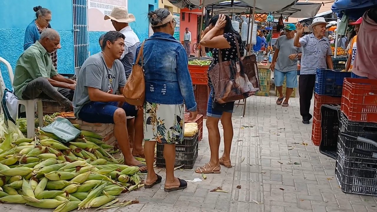 FEIRA LIVRE EM CARNAUBAL CEARÁ DIA 10/10/2025