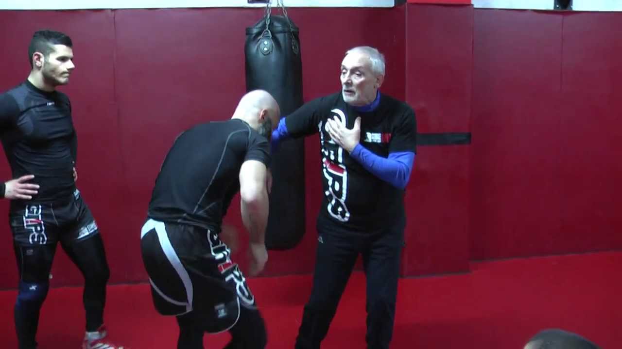 Tecniche di Lotta Olimpica e GrecoRomana  Riccardo Mezzetti Gomiti sempre chiusi 1Clip #3