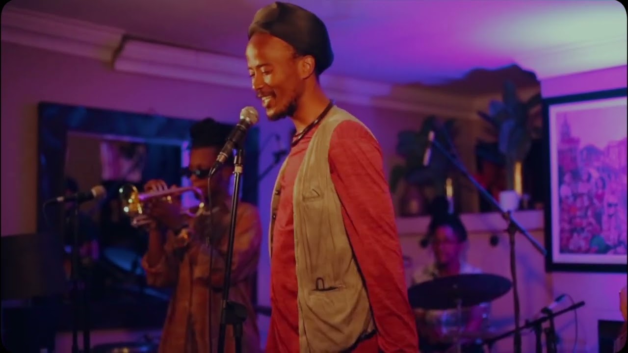 NDLULAMTHI DREAM(live version)