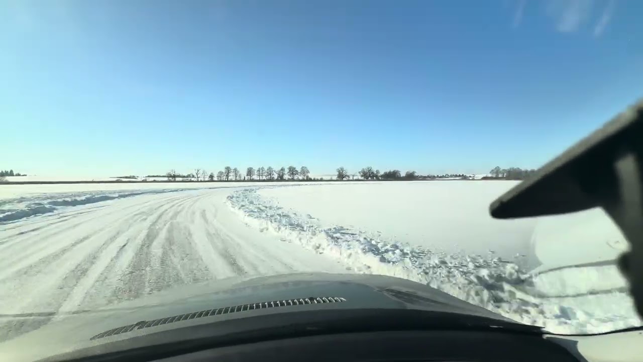 Trening po zamarzniętym jeziorze styczeń 2026 Kolin / M. Syta / K. Świętosławski / BMW E46