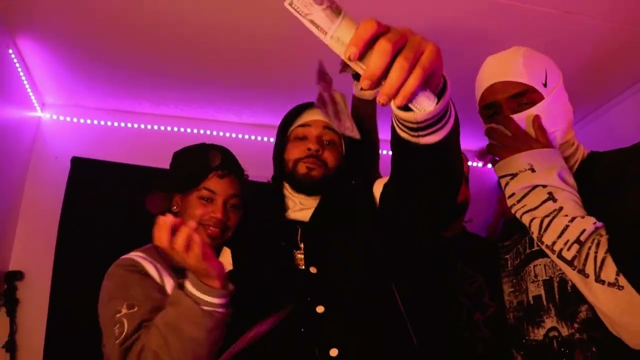 11ONCE - @DBREEZZYOFICIAL X @MarlynAlienMMML X @Elleche6one7 ( VIDEO FICIAL ) @Notagramfilms 