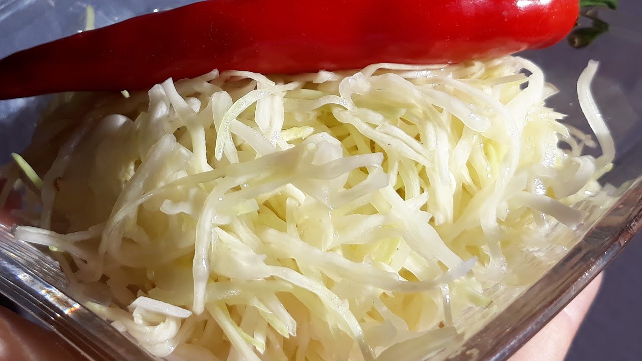 TAJNA  UKUSNE SALATE OD SLATKOG KUPUSA  IZ RESTORANA ☺☺😁