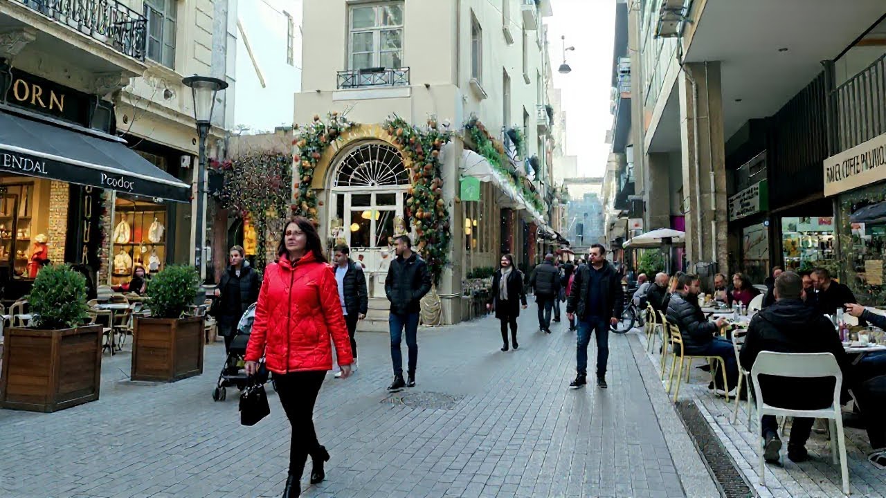 Athens 🇬🇷 December Walk — Iconic Streets & Busy Alleys