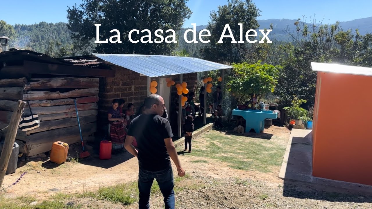 Proyecto de vivienda No. 38 | Alex. Trabaja como adulto para mantener a su familia
