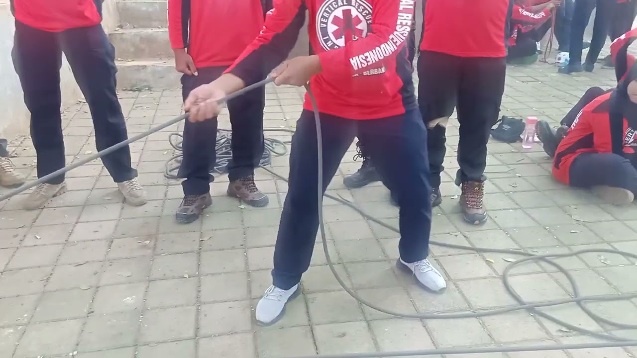 Belajar cara kerja sistem pulley (A, Z, M sistem) untuk vertical rescue