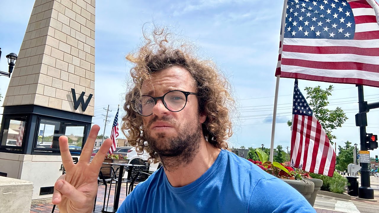 Wheaton IL, Thriving or Failing?  🇺🇸 Main Street USA