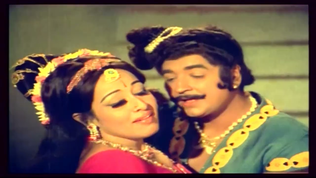 Panchavarnnakkilivaalan | Kannappanunni | EvergreenFilm Song | K. J. Yesudas | Vani Jairam | Sheela