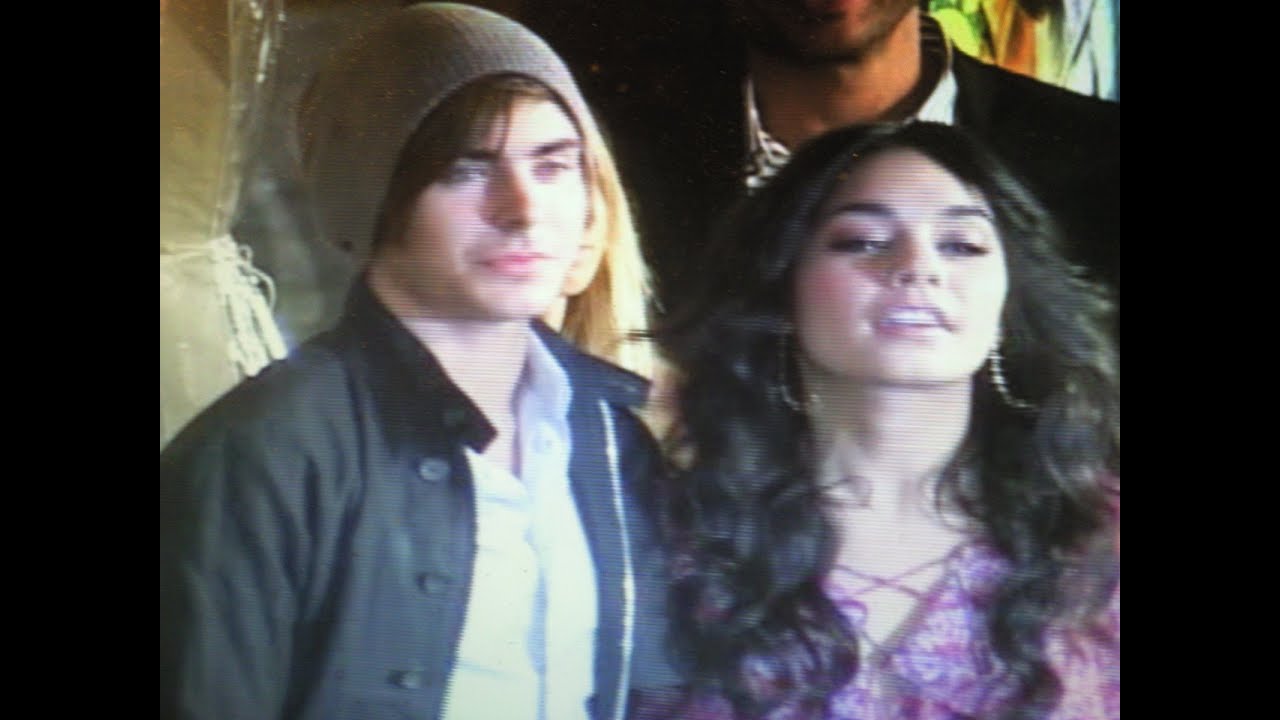 ZAC EFRON and VANESSA HUDGENS together at 'Watchmen' premiere