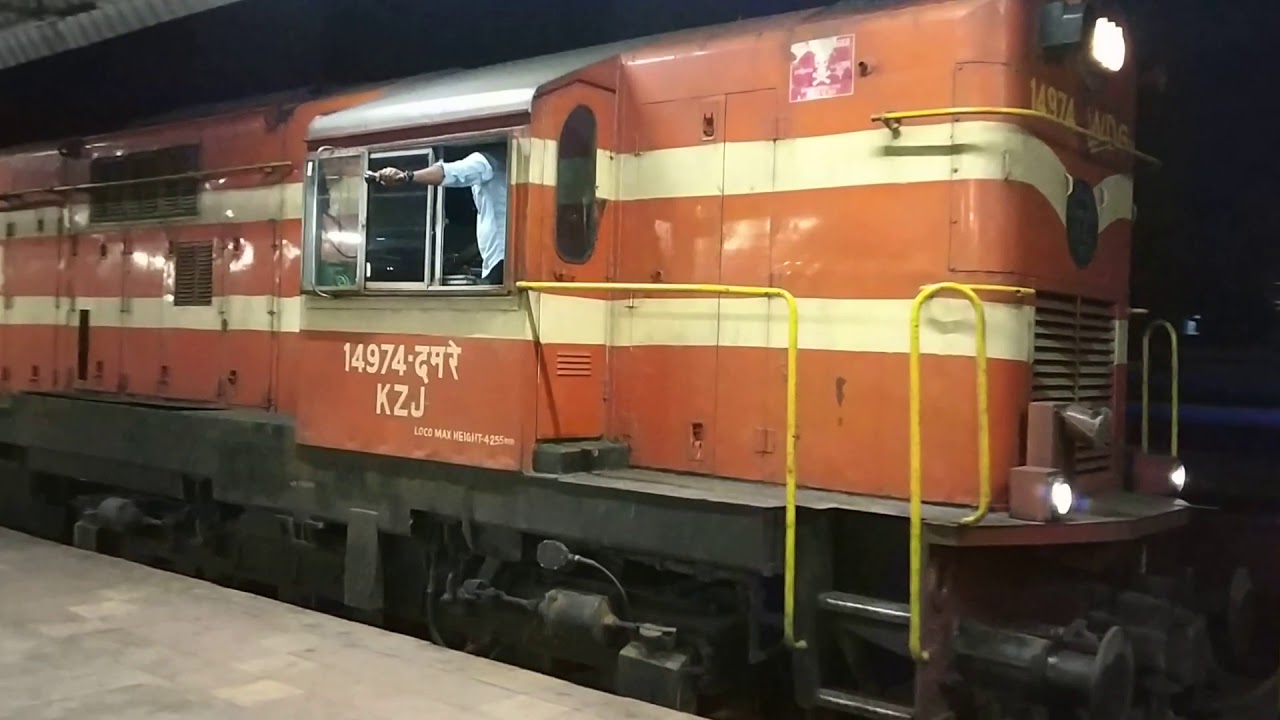 Sainagar shirdi to Vijayawada Express.with WDG 3a