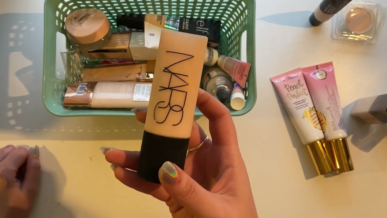 Decluttering my ENTIRE MAKEUP COLLECTION!!! | Part 1 - Face