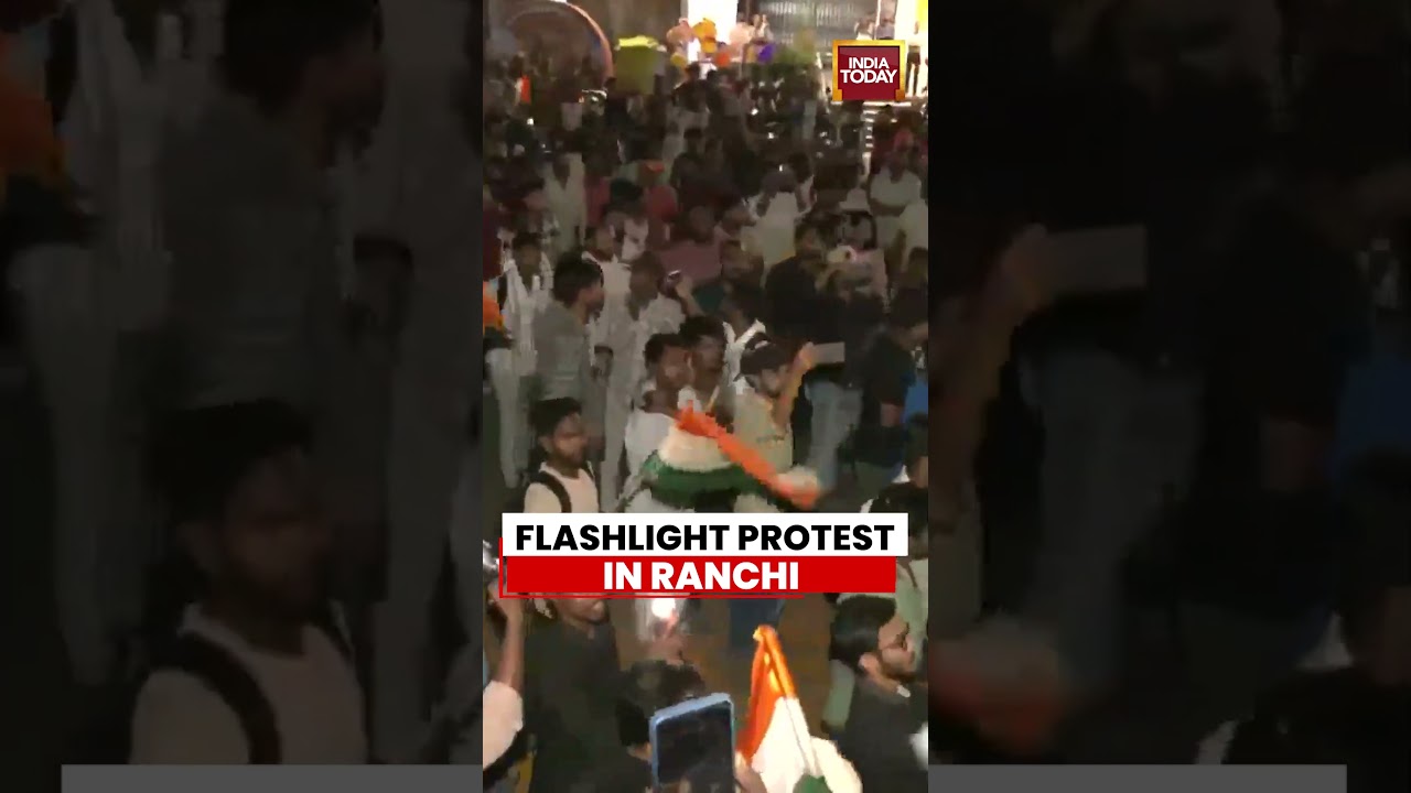 Jharkhand Flashlight Protest: Students Demand Accountability In JPSC-JSSC Exam | Ranchi