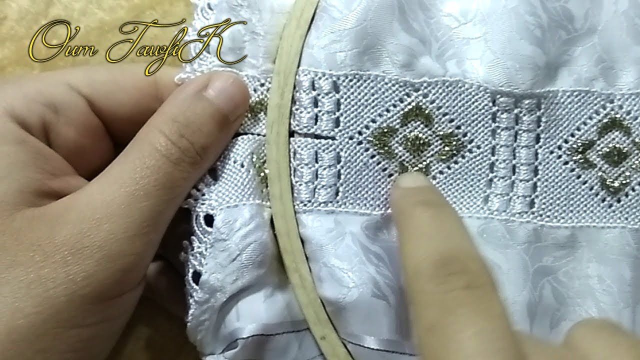 الدرس57: الطرز بالسقلي فوق الكوزة oum tawfik 2018