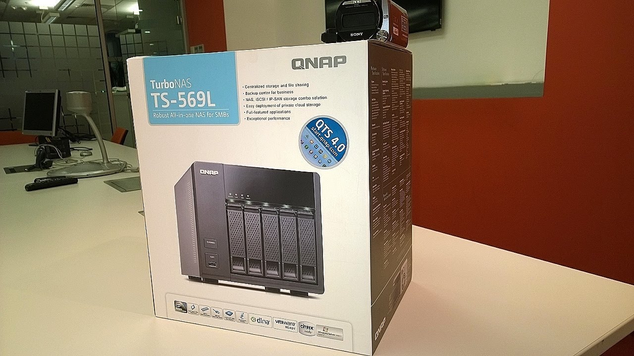 ГаджеТы: сетевое хранилище-медиацентр QNAP TS-569L - достаем из коробки и настраиваем