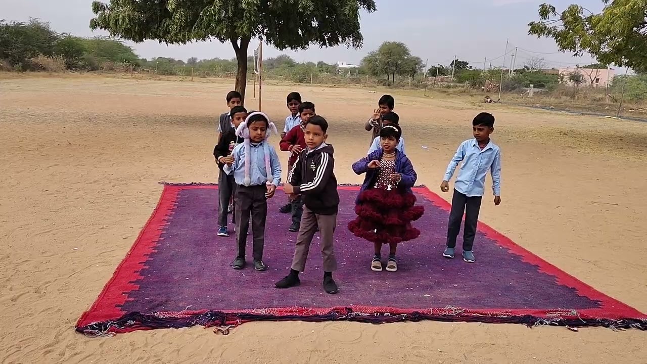 Nanha Munna Rahi hoon Desh ka sipahi hu dance by GSSS BHADORA 