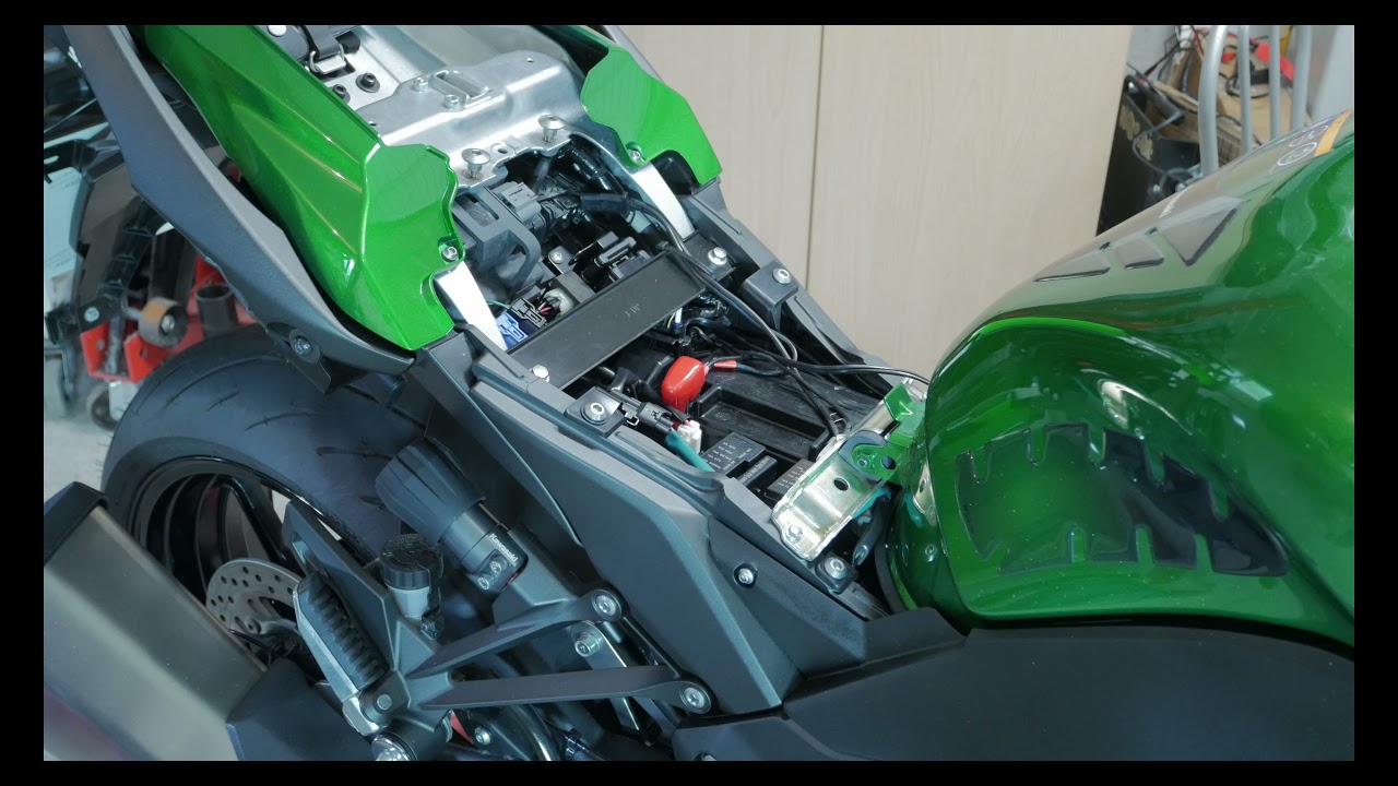 Kawasaki Ninja 1000SX upgrades 4. refitting the fairing and (almost) final upgrades.