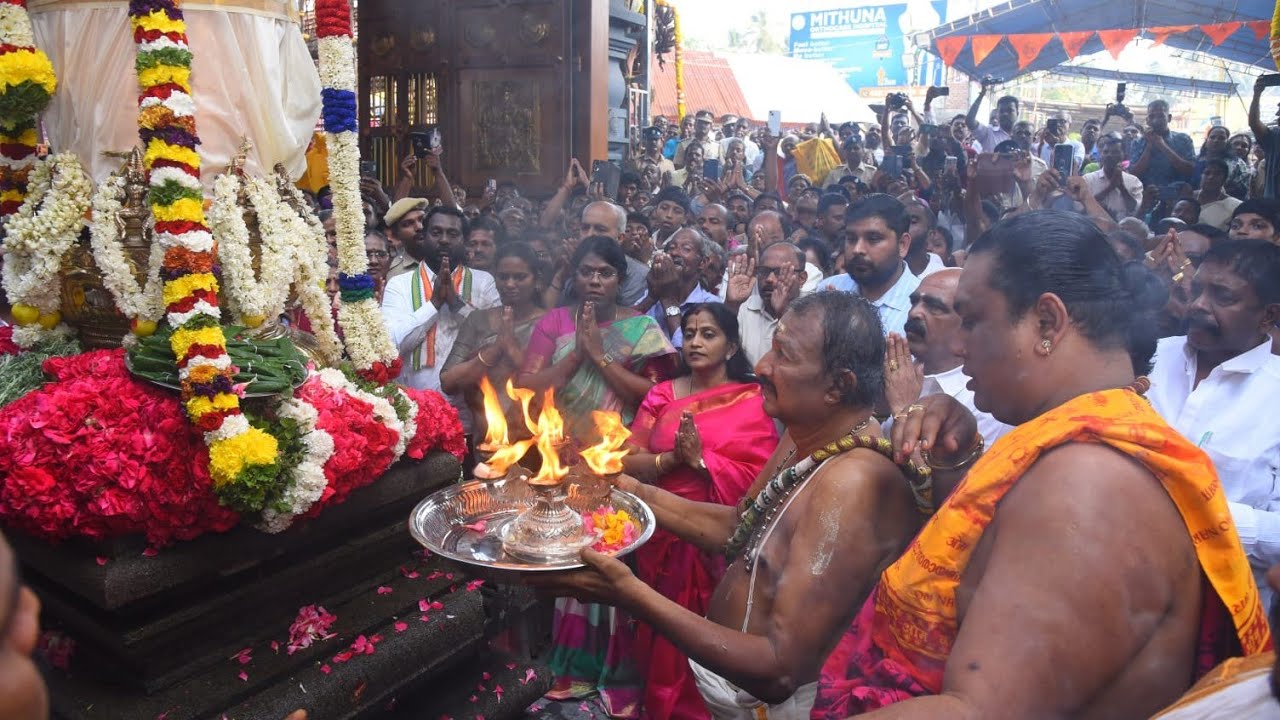 Mandaikadu Bhagavathi amman temple festival 