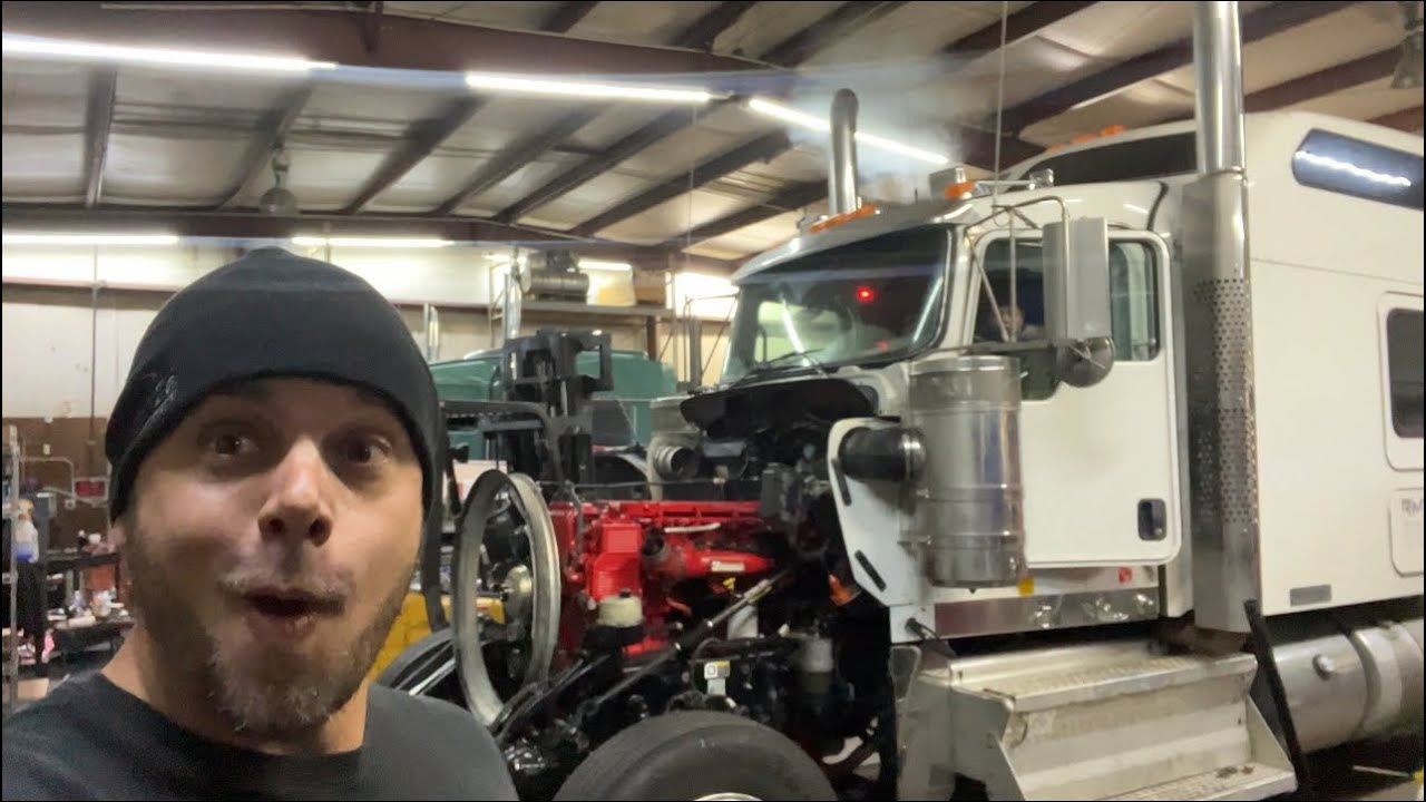 Rebuilding A Kenworth W900 550 Hp CUMMINS ISX !! Day #7 Fuel Pump Disaster Avoided ?? Will we Start