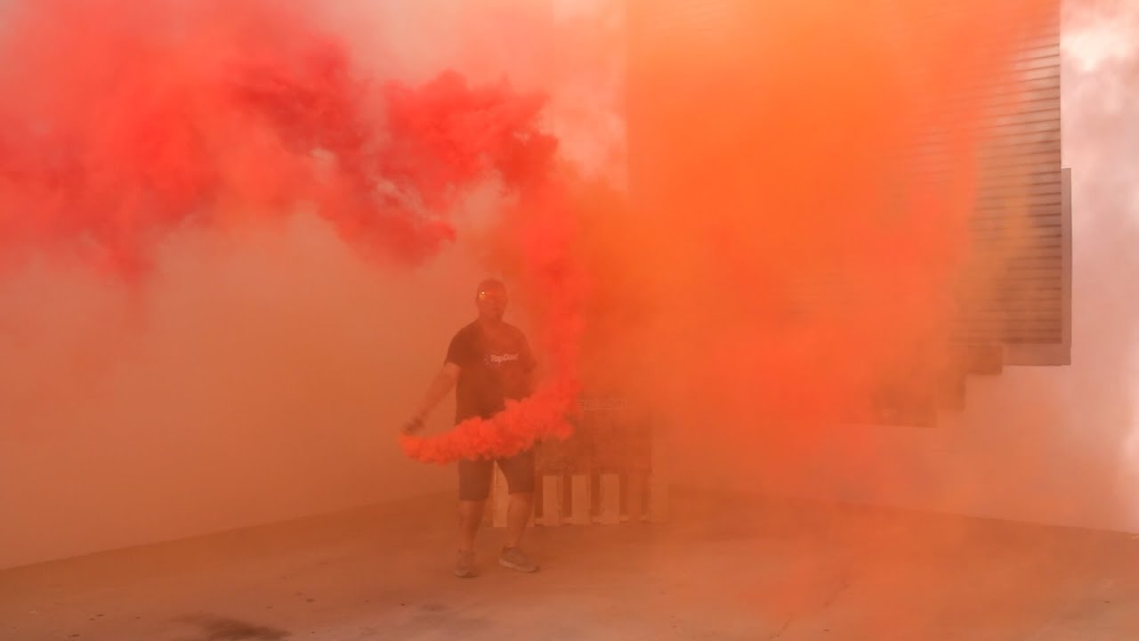 Enola Gaye EG18 Smoke Grenade - Demo