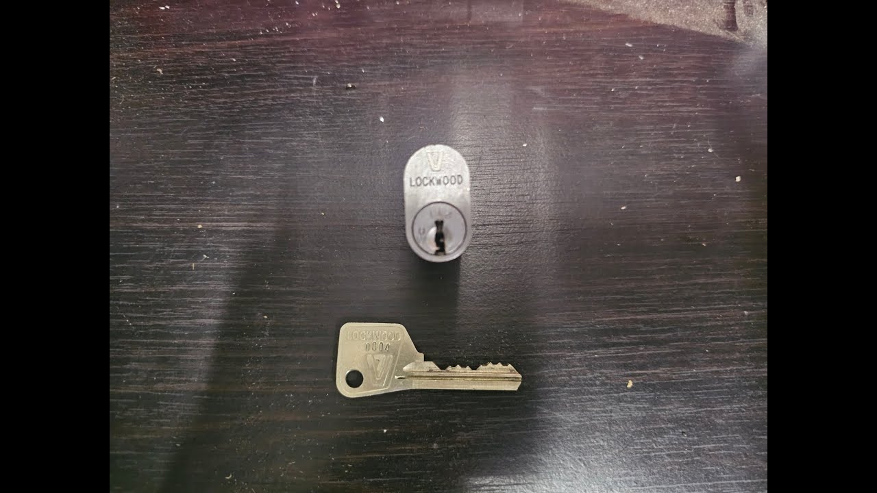 Lockwood V7 Pick and Gut