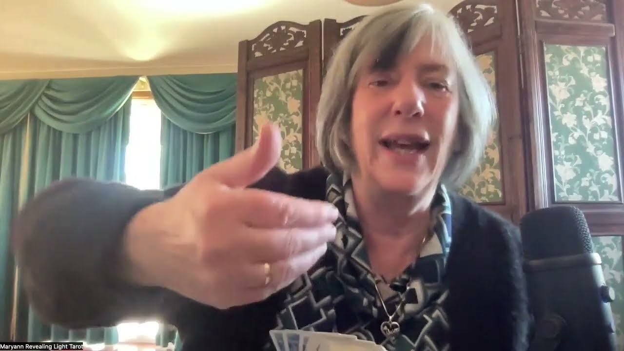 The art of divination: Tarot archetypes & meaning