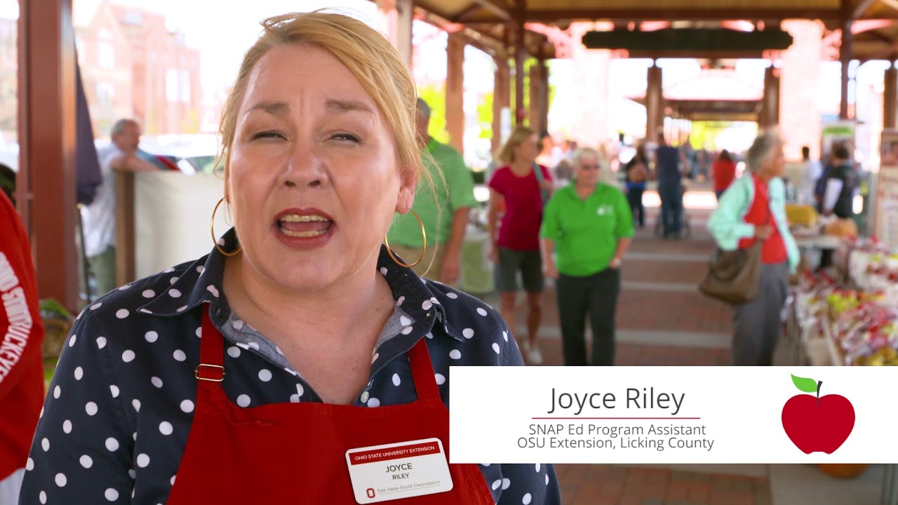 Food Demonstrations at Farmers' Markets