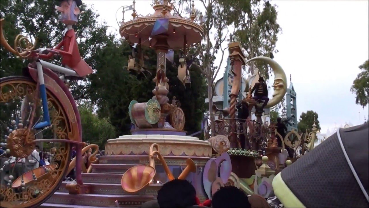 Tollin Family Vacation 2015 Day 4 - Disneyland Character Dining, Shows, Rides and Fireworks