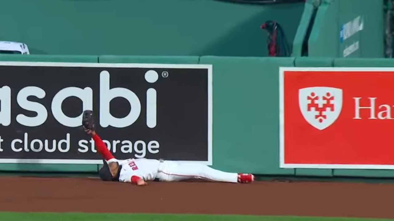 NESN, WEEI, & SN calls of Ceddanne Rafaela's brilliant catch in center on the 1st pitch of the game