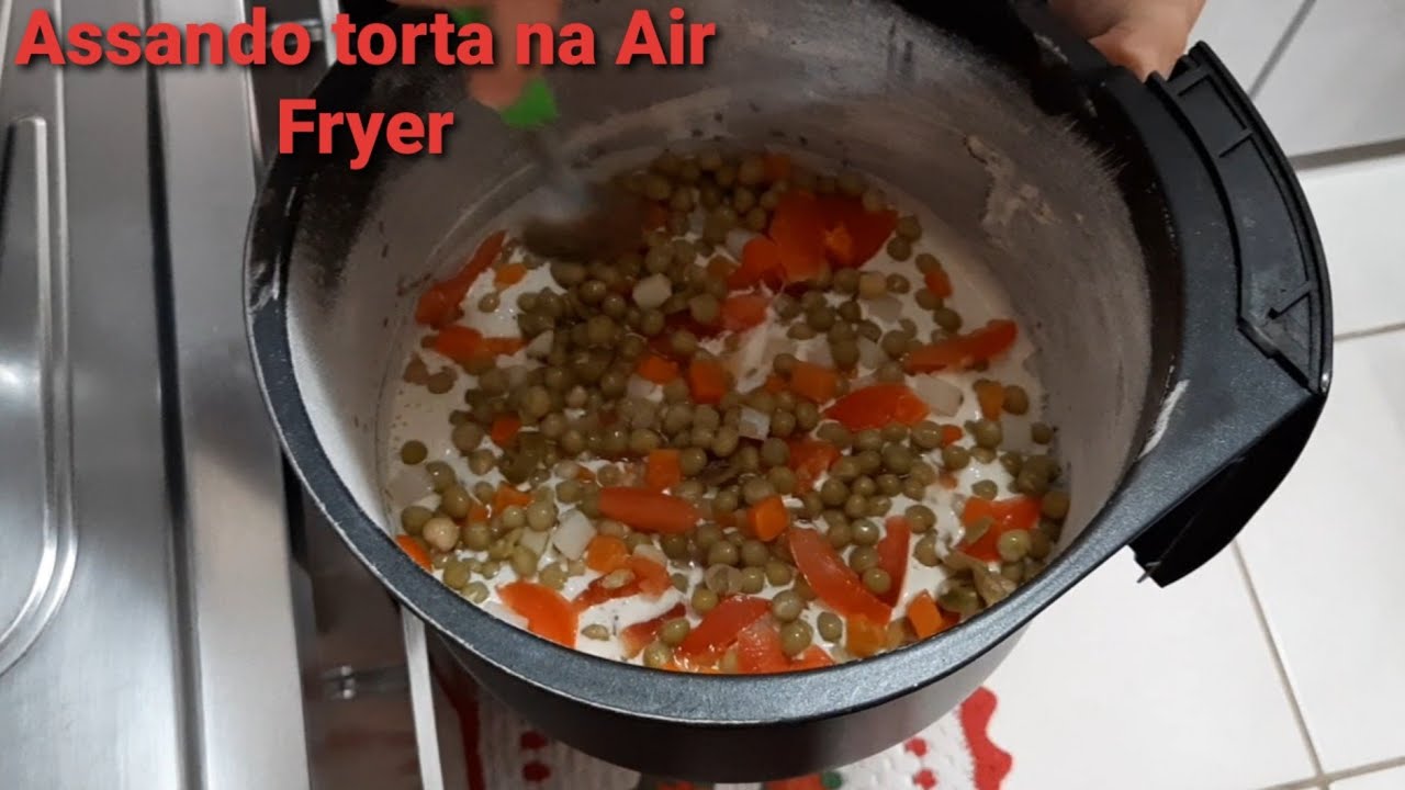 Assando torta na air fryer