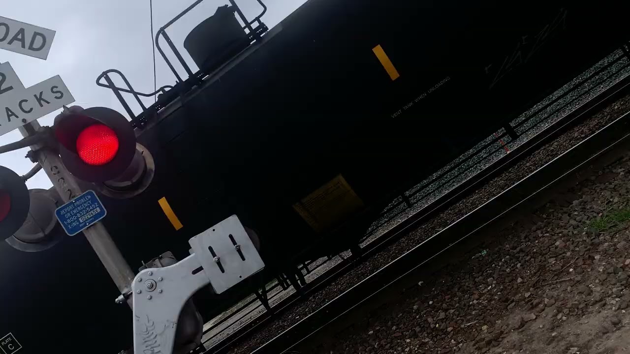 Southbound BNSF tanker train at Main Street in temple Texas on 3/16/26