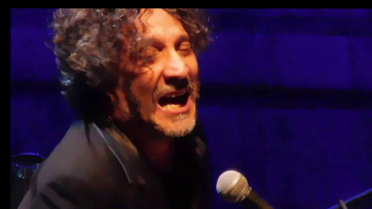 7 - Fito Páez - El breve espacio, She's mine, Tus regalos, Cable a tierra, Piluso, El amor