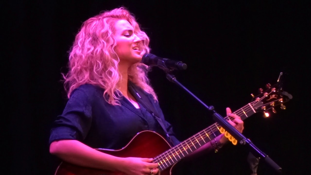 Tori Kelly - 