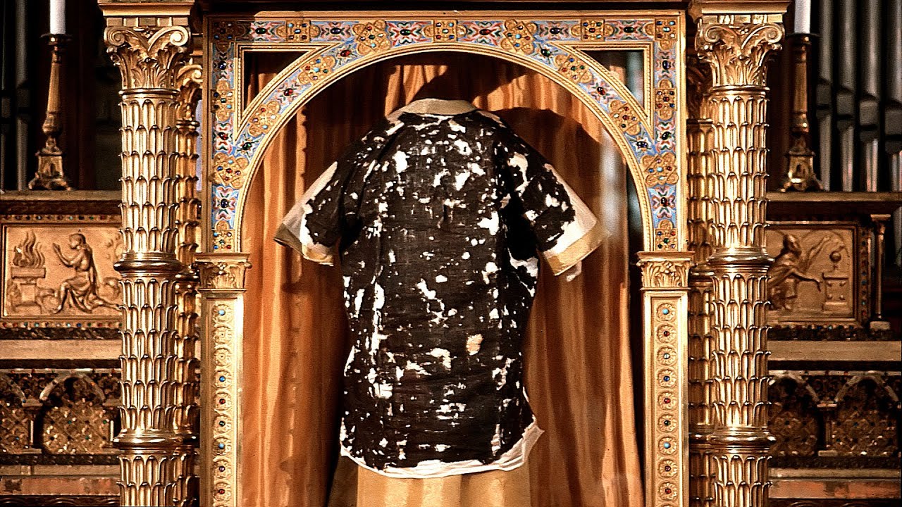 OSTENSION de la SAINTE TUNIQUE DU CHRIST &agrave; ARGENTEUIL