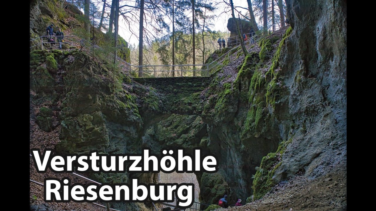 Wanderung zur Versturzhöhle Riesenburg