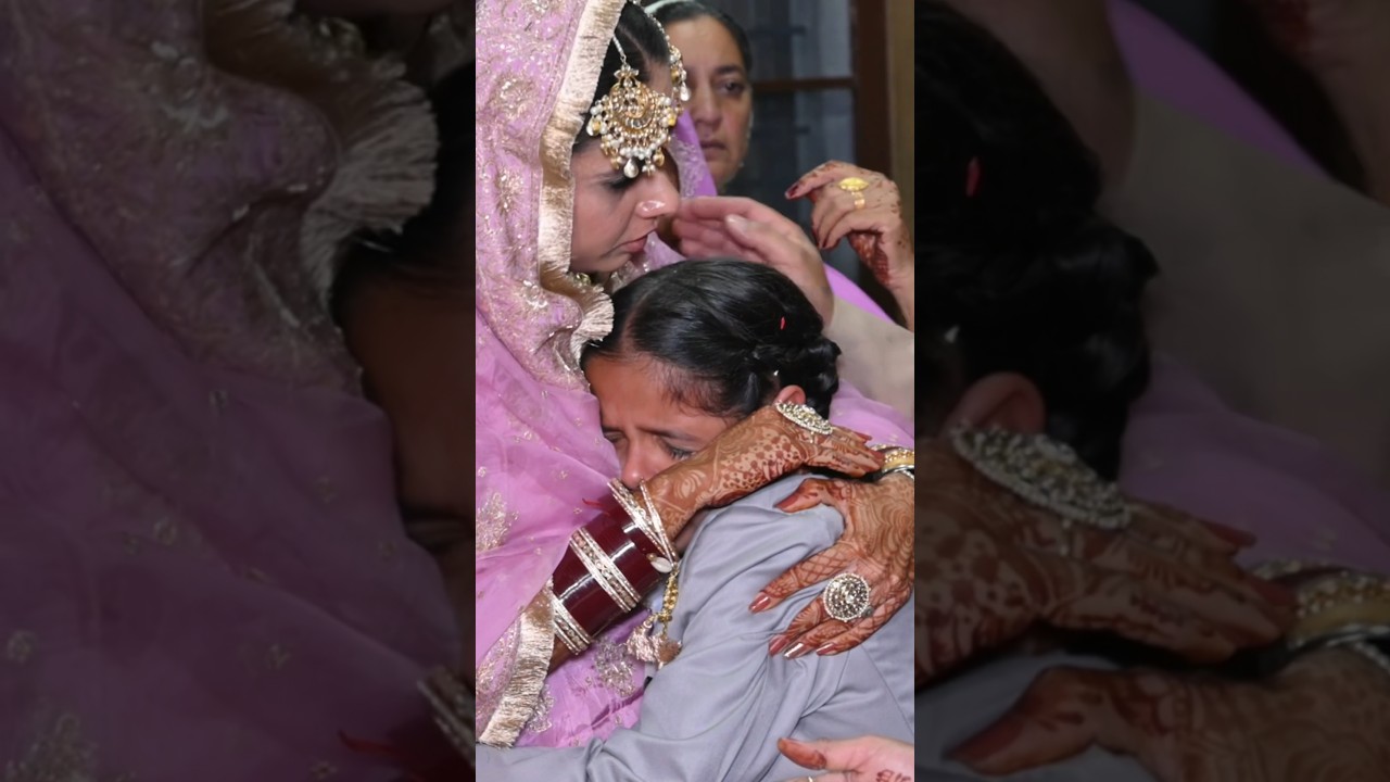 🥹😘#emotional #missyou #vidaai #marriage #1million #blogger #thanksforwatching #couple