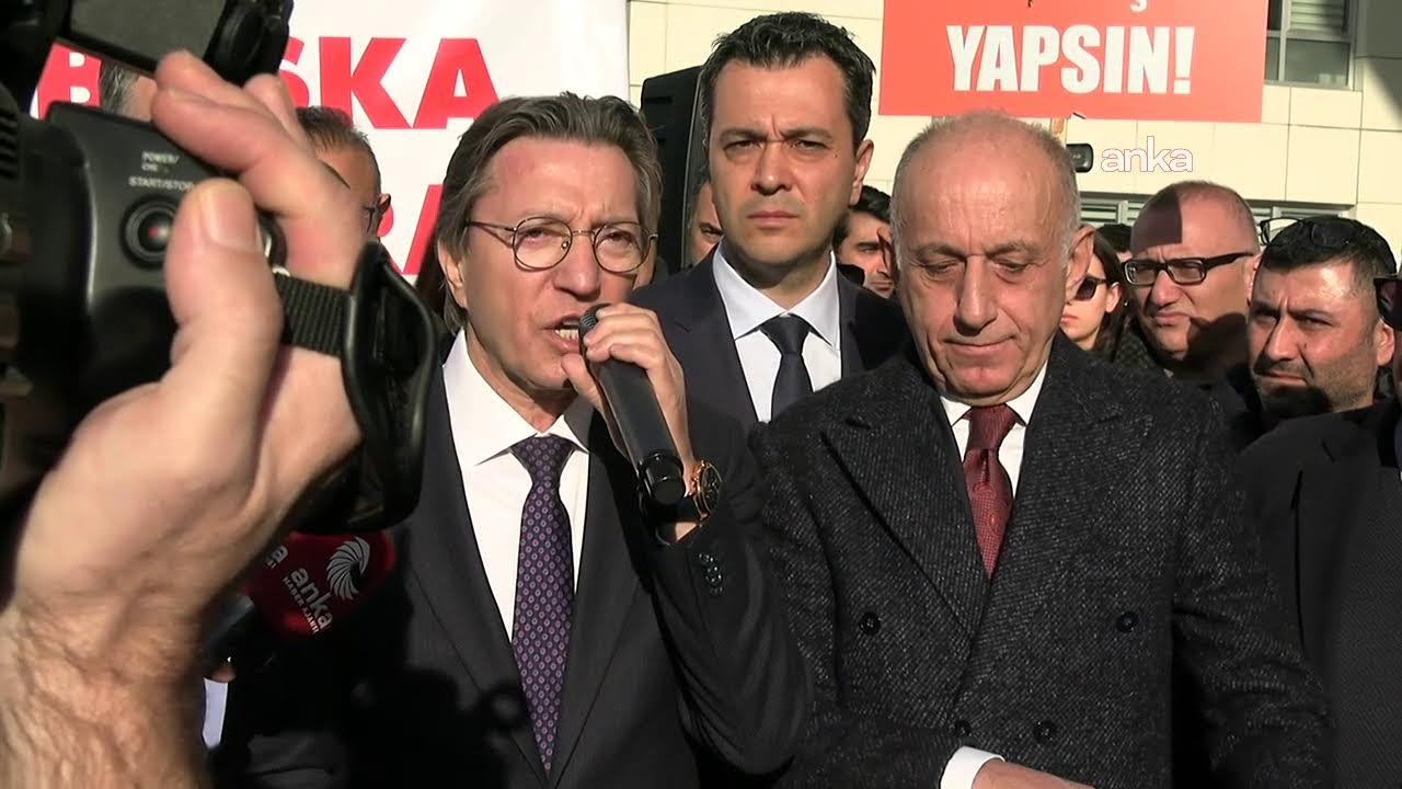 Mali M&uuml;şavirler İstanbul Defterdarlığı &ouml;n&uuml;nde a&ccedil;ıklama yapıyor #Canlı