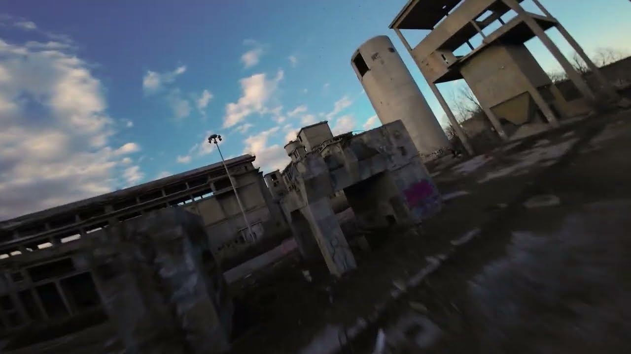 🔥FPV FREESTYLE UNCUT🔥NUOVO BANDO SPETTACOLARE - IL VOLO NON È PULITO MA MI SONO DIVERTITO 😁😁😁
