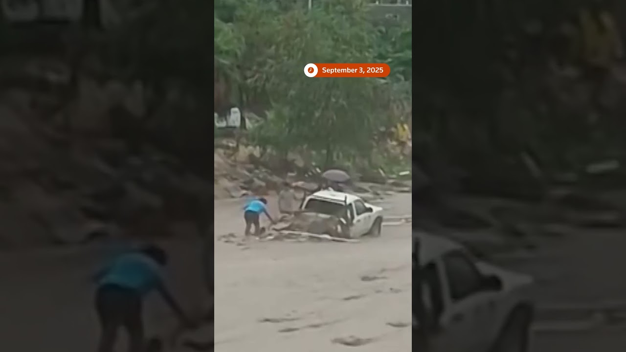 Streets in Mexico's Los Cabos covered in mud after Hurricane Lorena | REUTERS