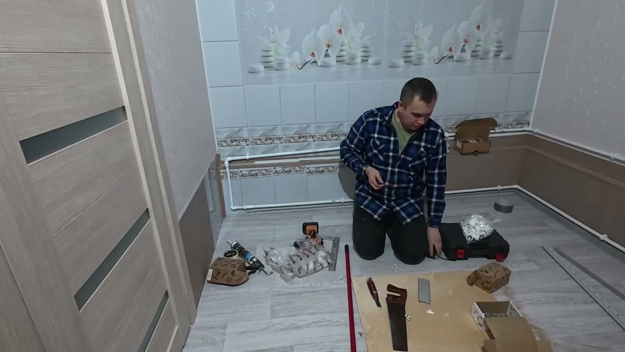 Лечим ягнят. Продолжаем стройку