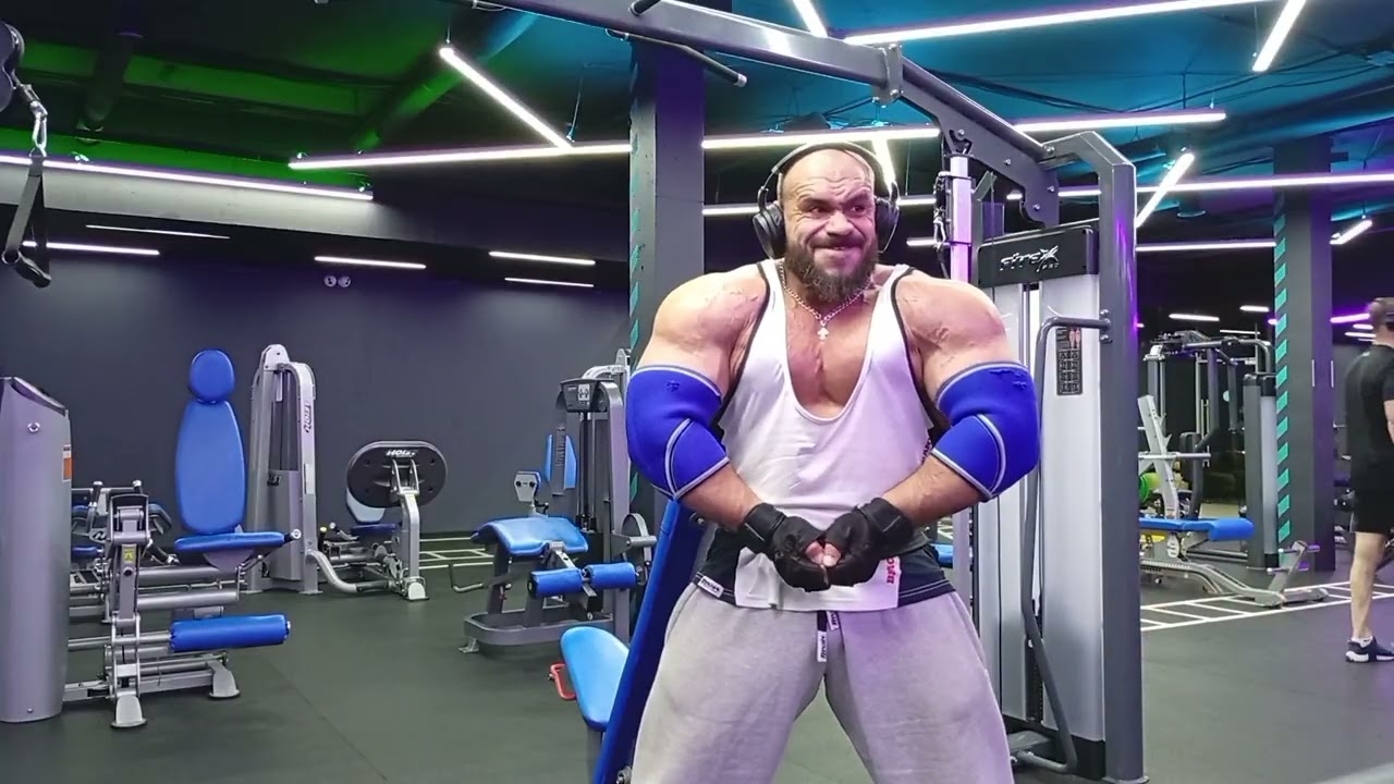 Тренировка грудных и трицепсов/ Chest & Triceps workout #bodybuilding #gym #chest #triceps #sports 