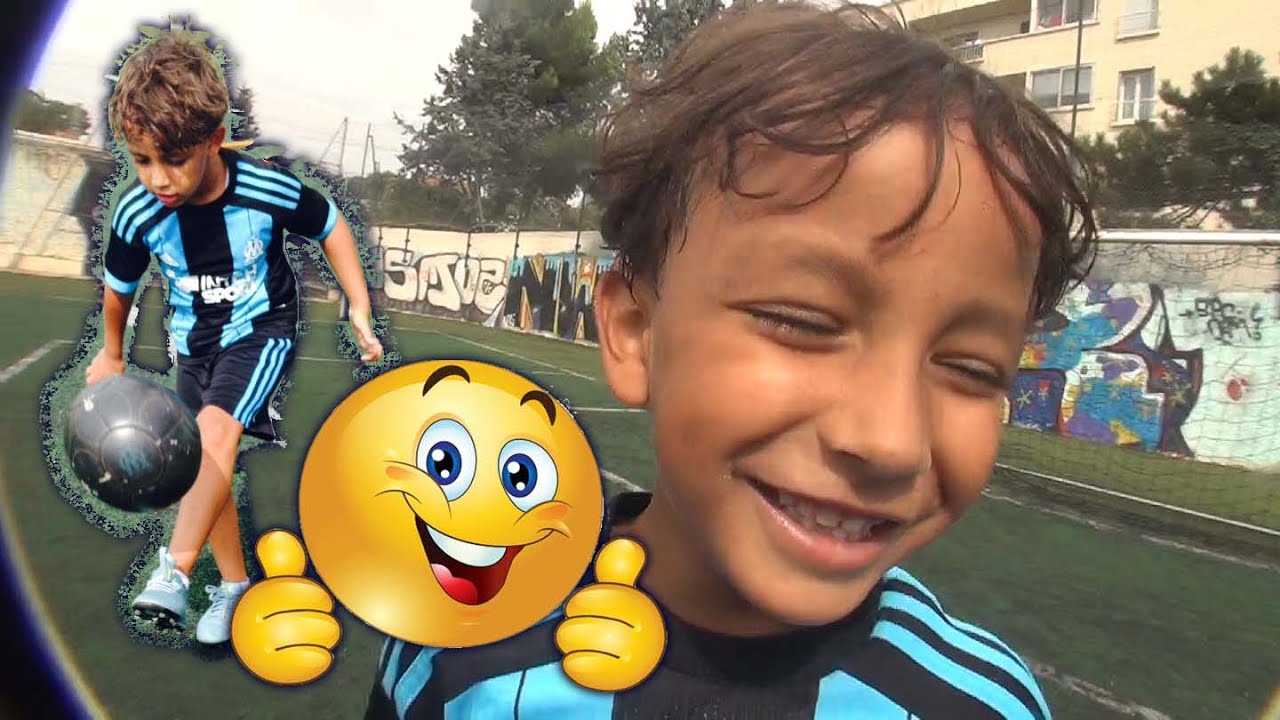 ADAM (le petit prodige) à 6 ans il jongle comme un PRO (125 jongles)